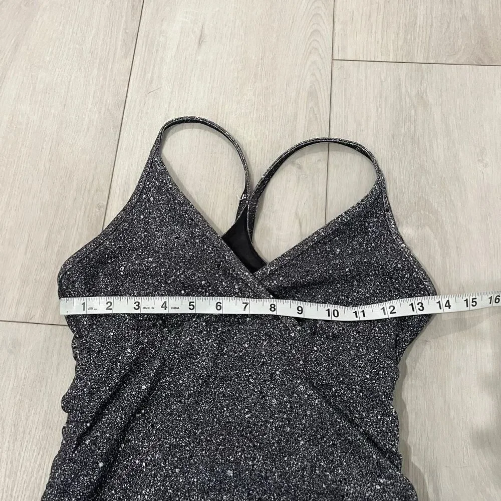 Lululemon women’s tank top size 6